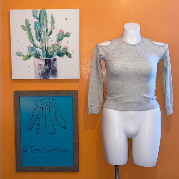 Calvin Klein Tops - 🆕 Calvin Klein crop top sweater